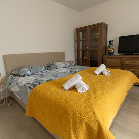 Two-Bedroom Apartment Rea In Rovinj Extérieur photo