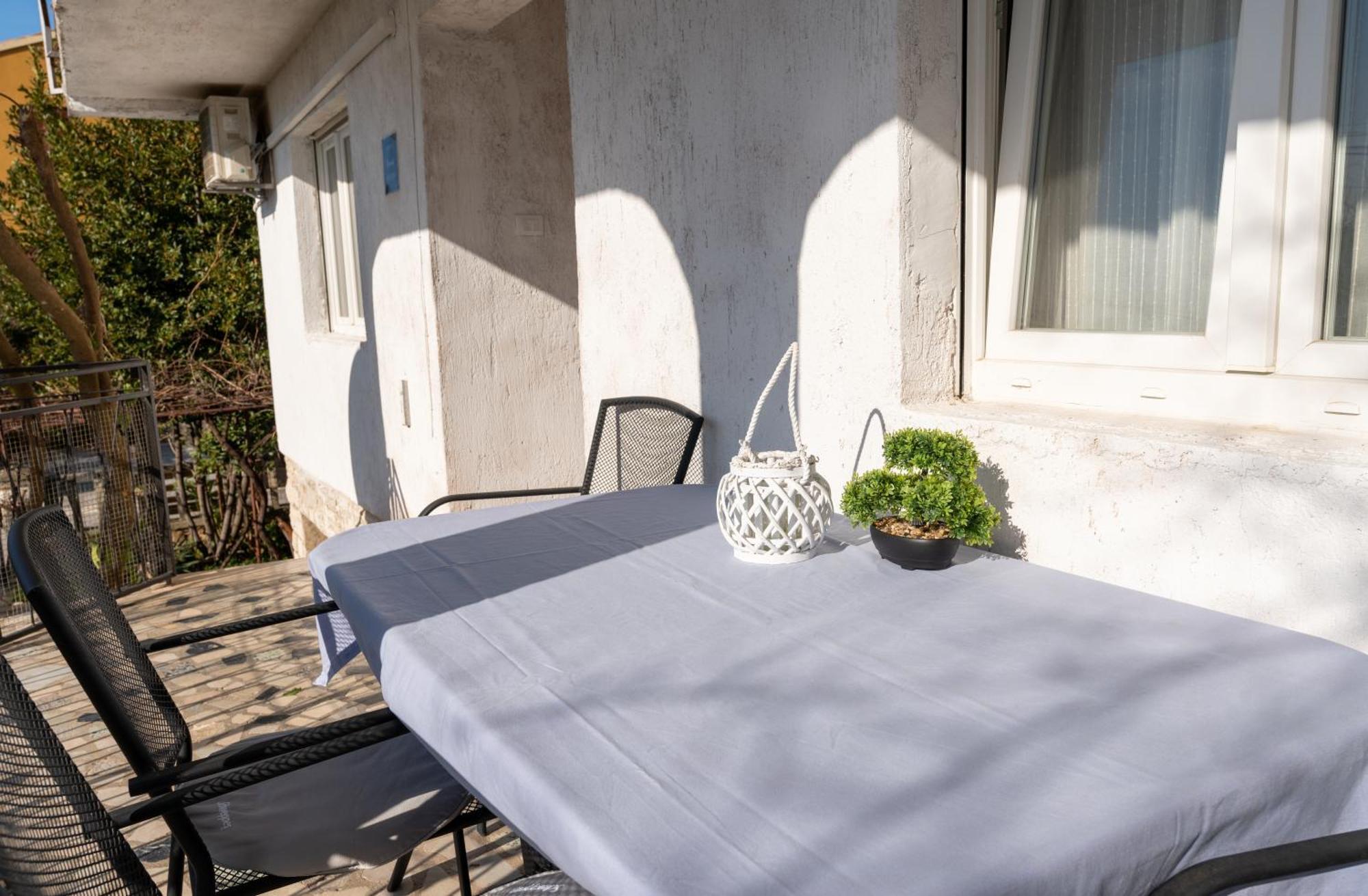 Two-Bedroom Apartment Rea In Rovinj Extérieur photo